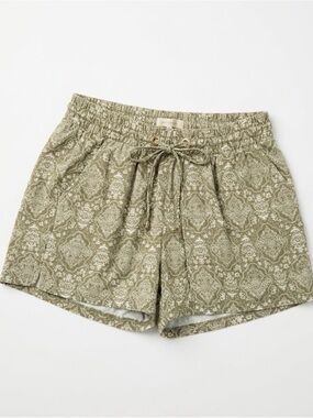 Pink Rose Women's Small Boho Medallion Elastic Waist Shorts - Like New Condition